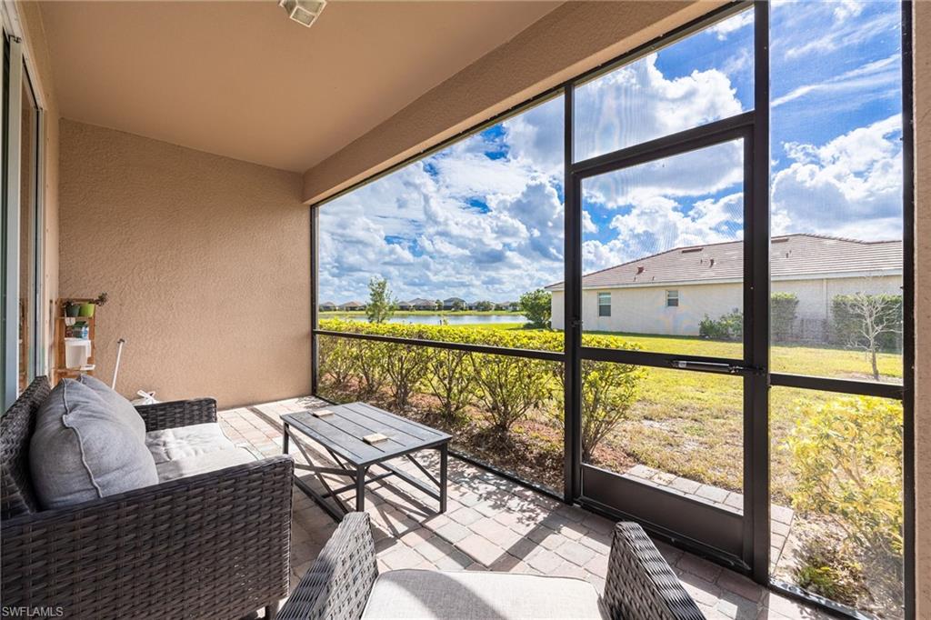 HAMPTON LAKES - Residential