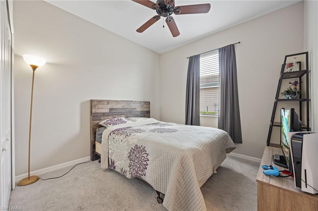 HAMPTON LAKES - Residential