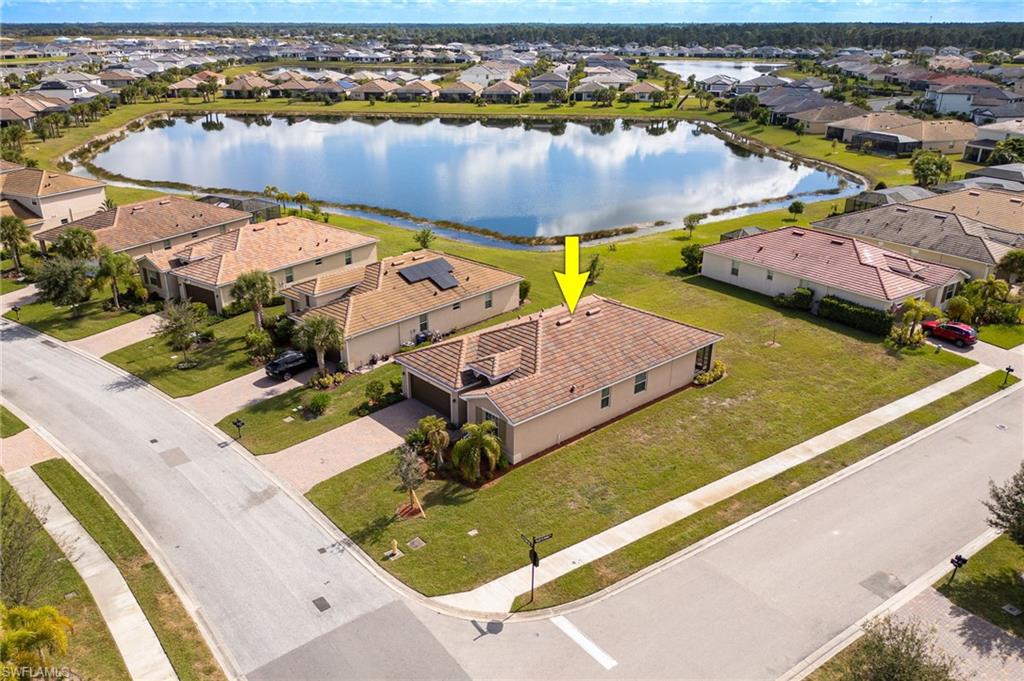 HAMPTON LAKES - Residential