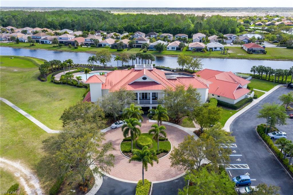 HAMPTON LAKES - Residential