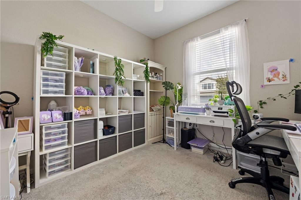 HAMPTON LAKES - Residential