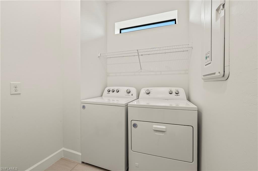 ESPLANADE LAKE CLUB - Residential