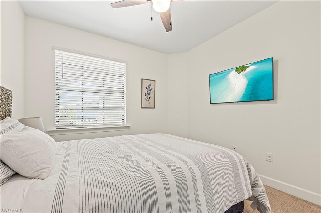 ESPLANADE LAKE CLUB - Residential