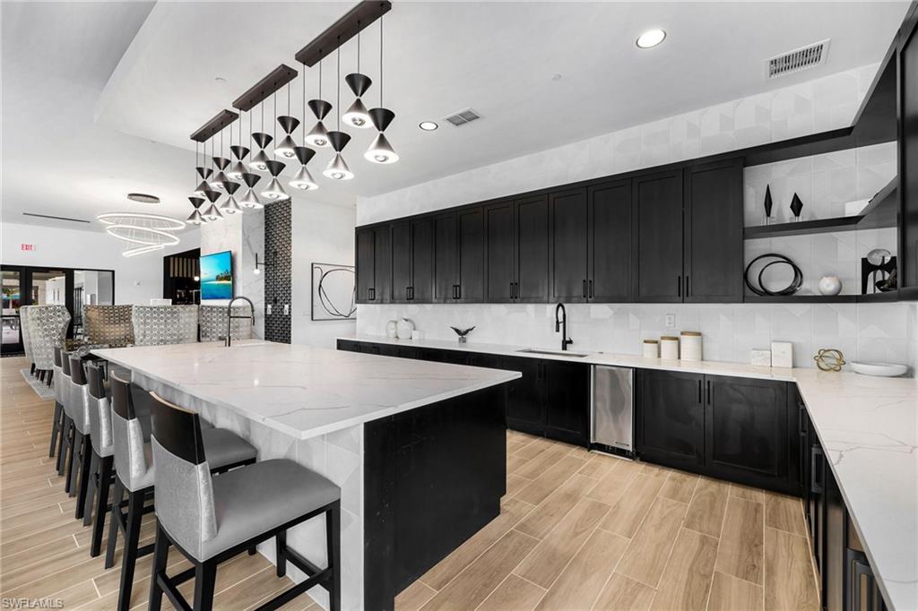 ESPLANADE LAKE CLUB - Residential