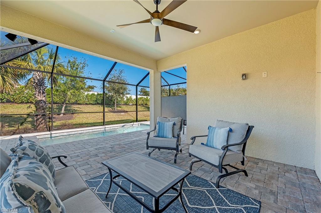 ESPLANADE LAKE CLUB - Residential