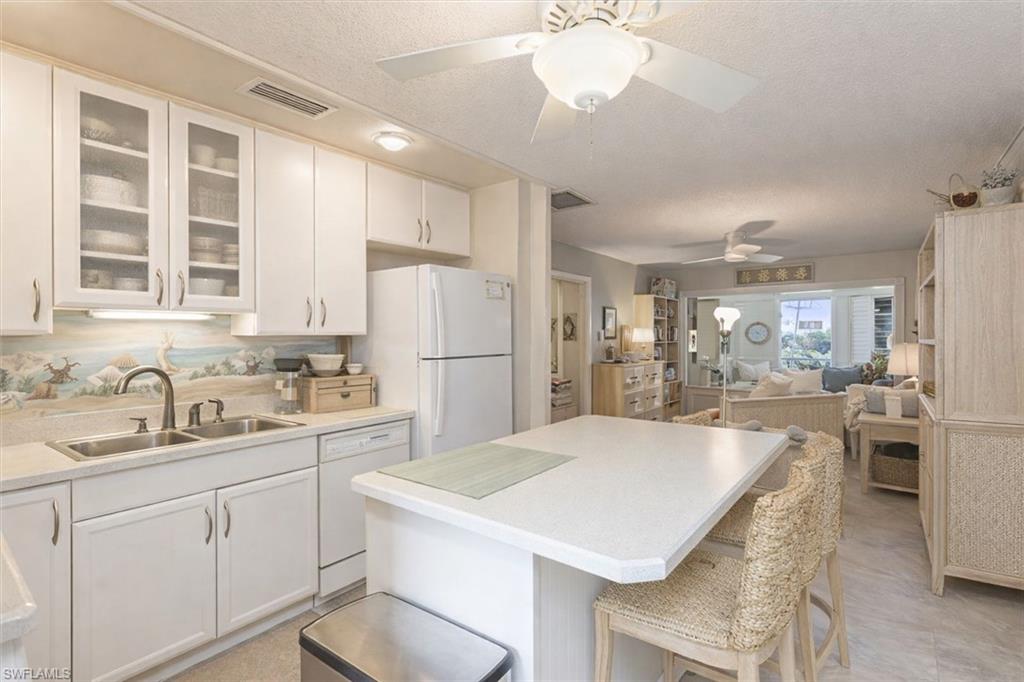 HIGH POINT COUNTRY CLUB - Residential