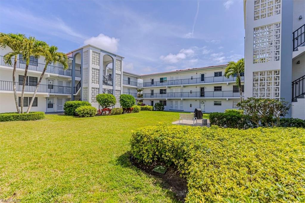 HIGH POINT COUNTRY CLUB - Residential