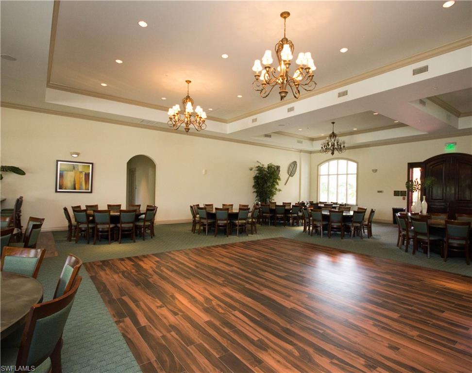 NAPLES MOTORCOACH RESORT - Land