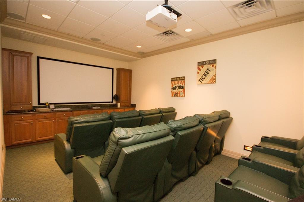 NAPLES MOTORCOACH RESORT - Land