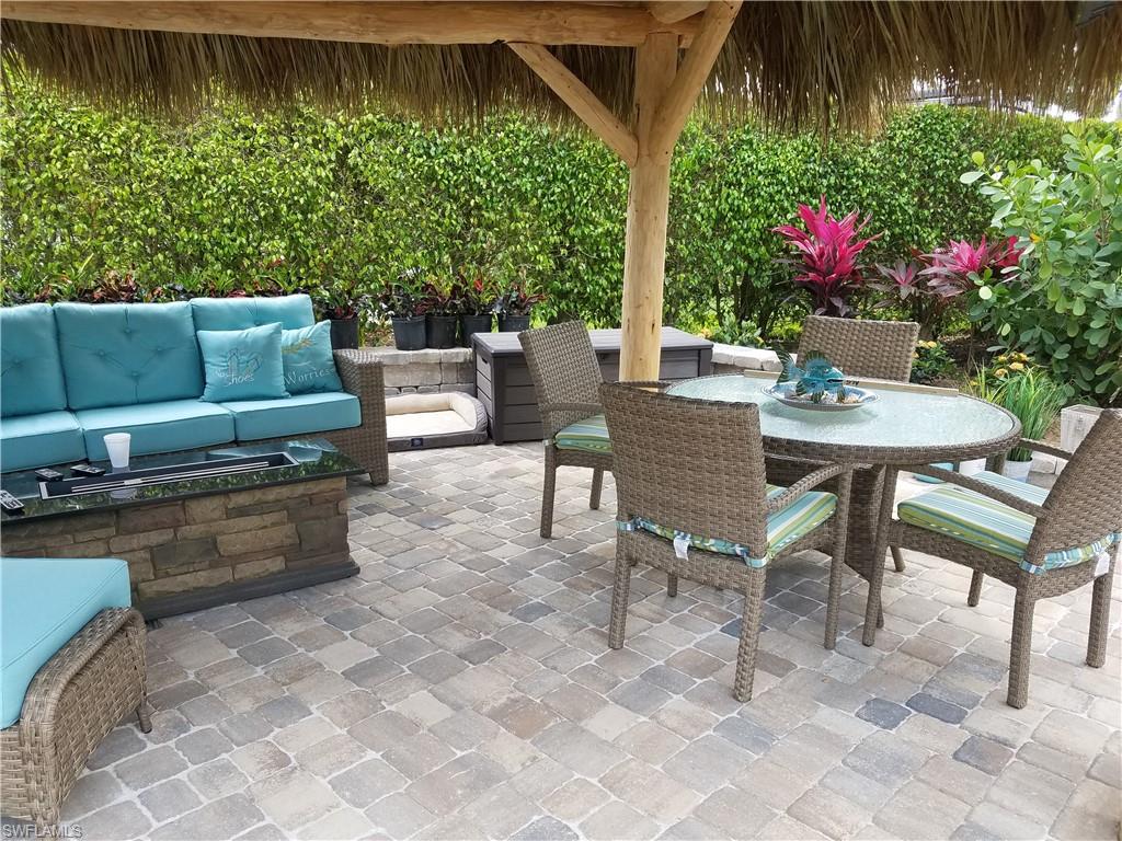 NAPLES MOTORCOACH RESORT - Land