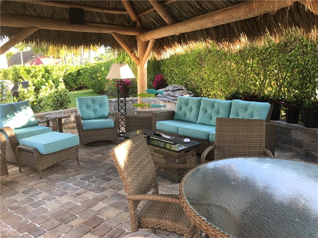 NAPLES MOTORCOACH RESORT - Land