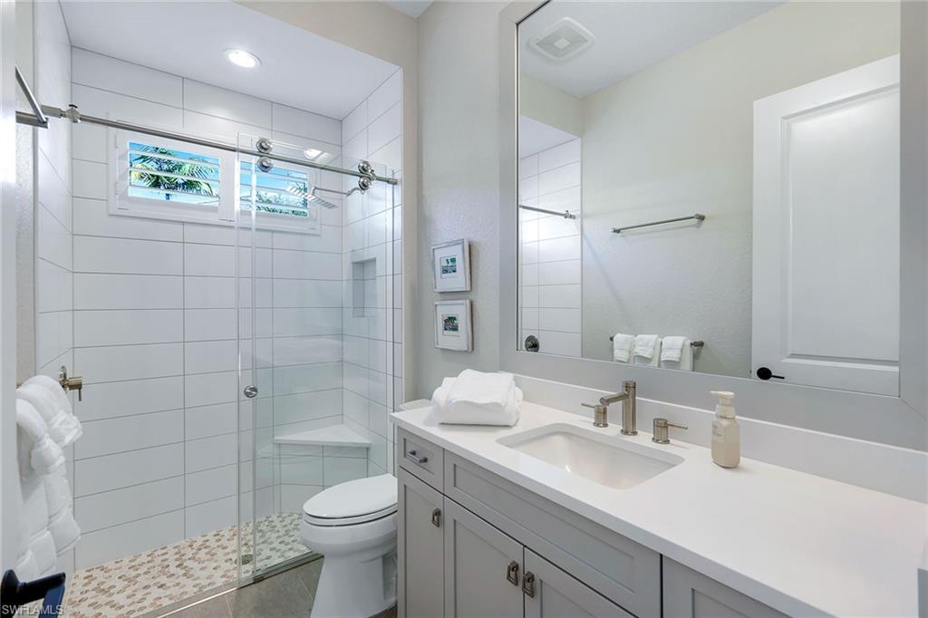 TWIN EAGLES - Residential