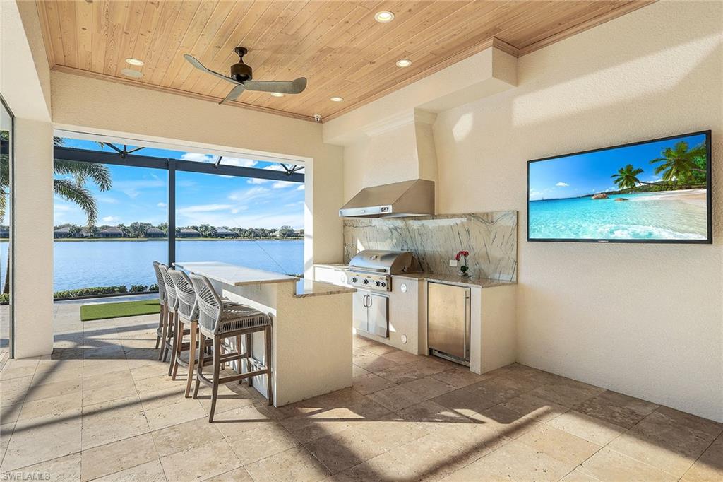 TWIN EAGLES - Residential