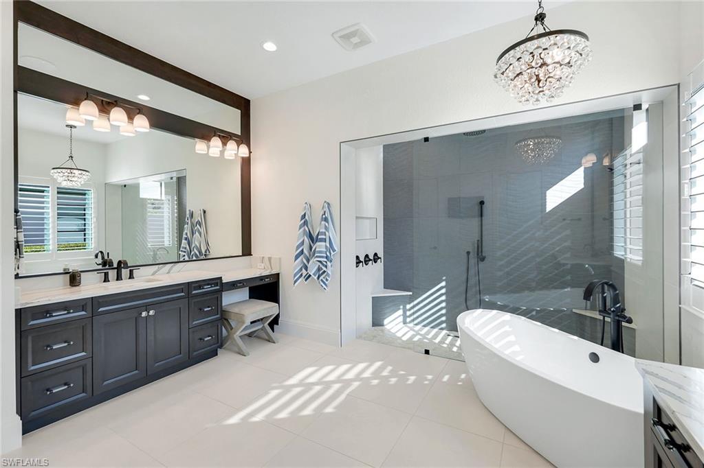 TWIN EAGLES - Residential