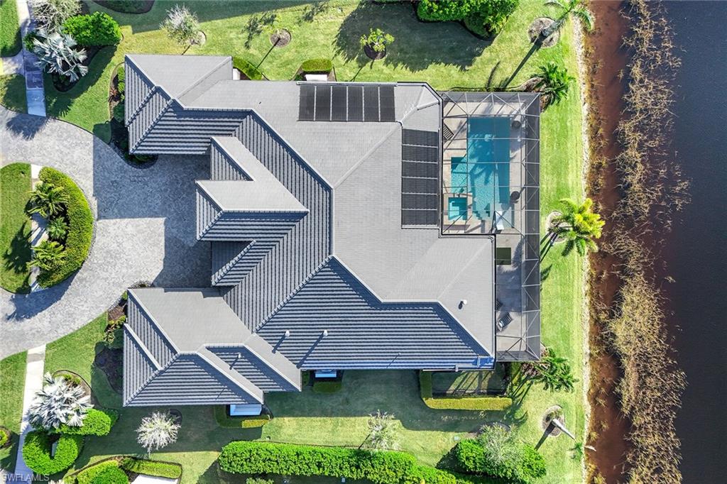 TWIN EAGLES - Residential