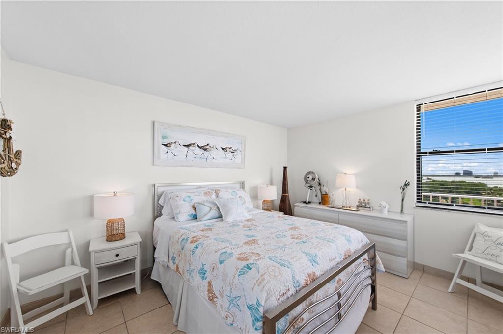 LOVERS KEY BEACH CLUB - Residential