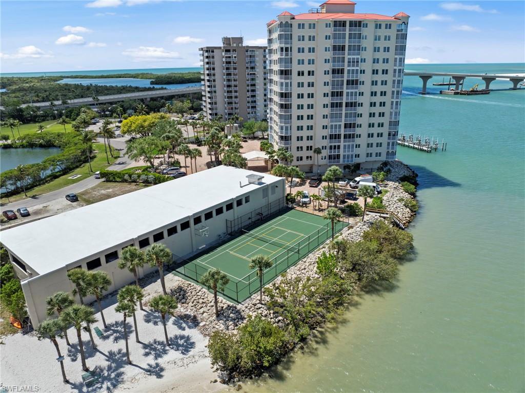 LOVERS KEY BEACH CLUB - Residential