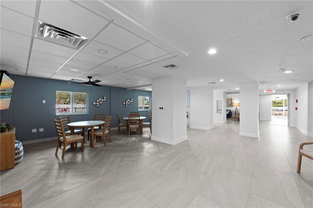 LOVERS KEY BEACH CLUB - Residential