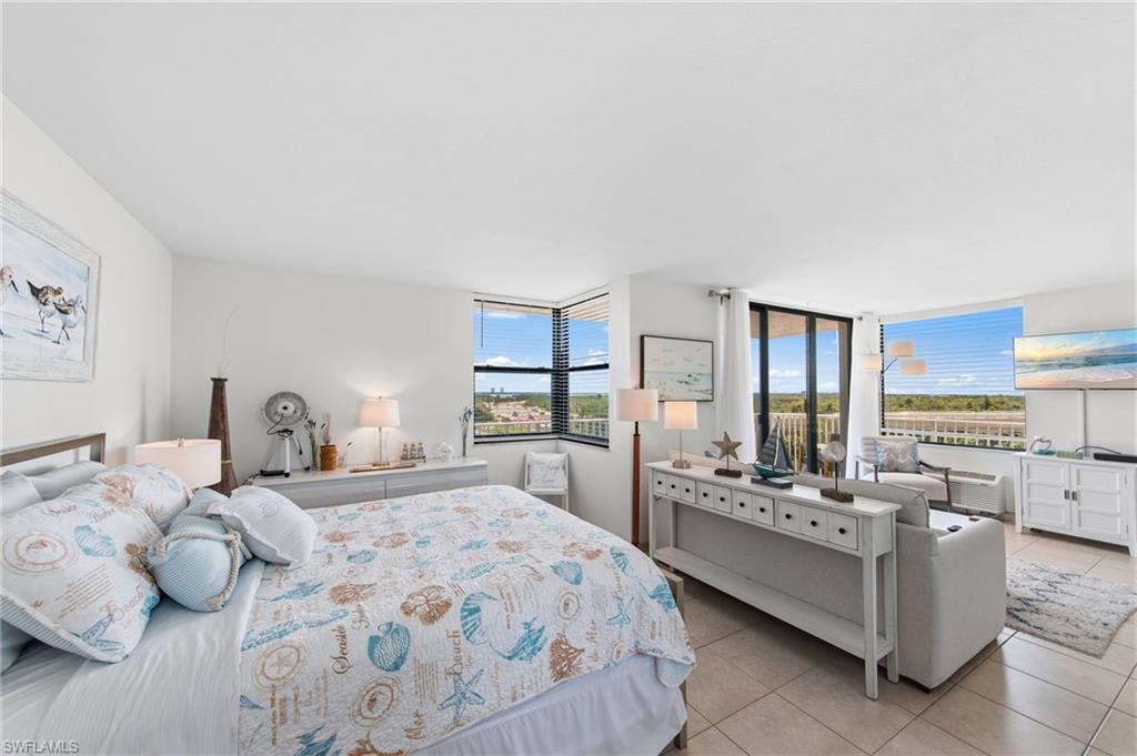 LOVERS KEY BEACH CLUB - Residential