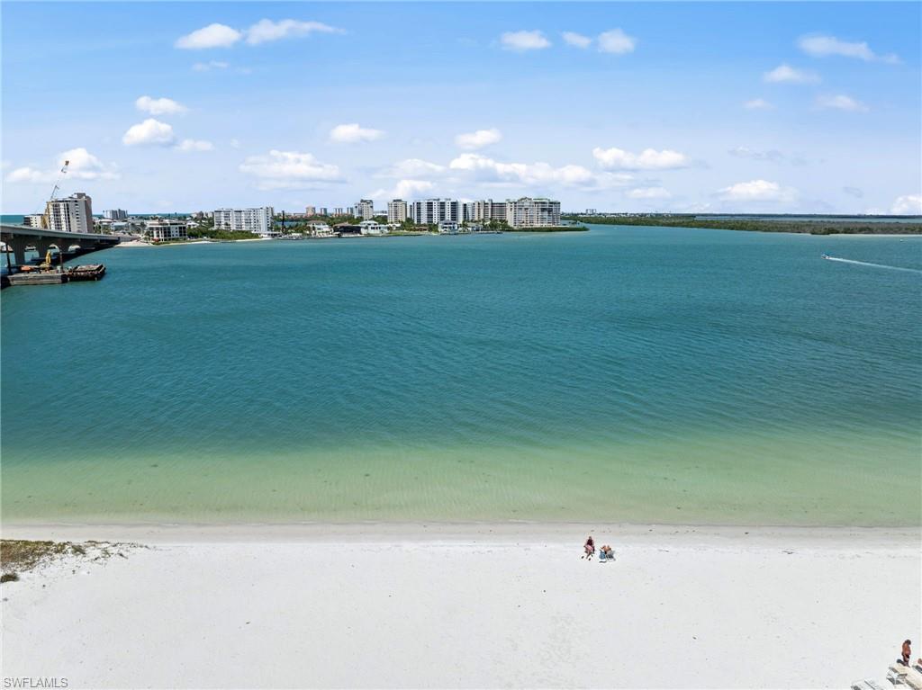 LOVERS KEY BEACH CLUB - Residential