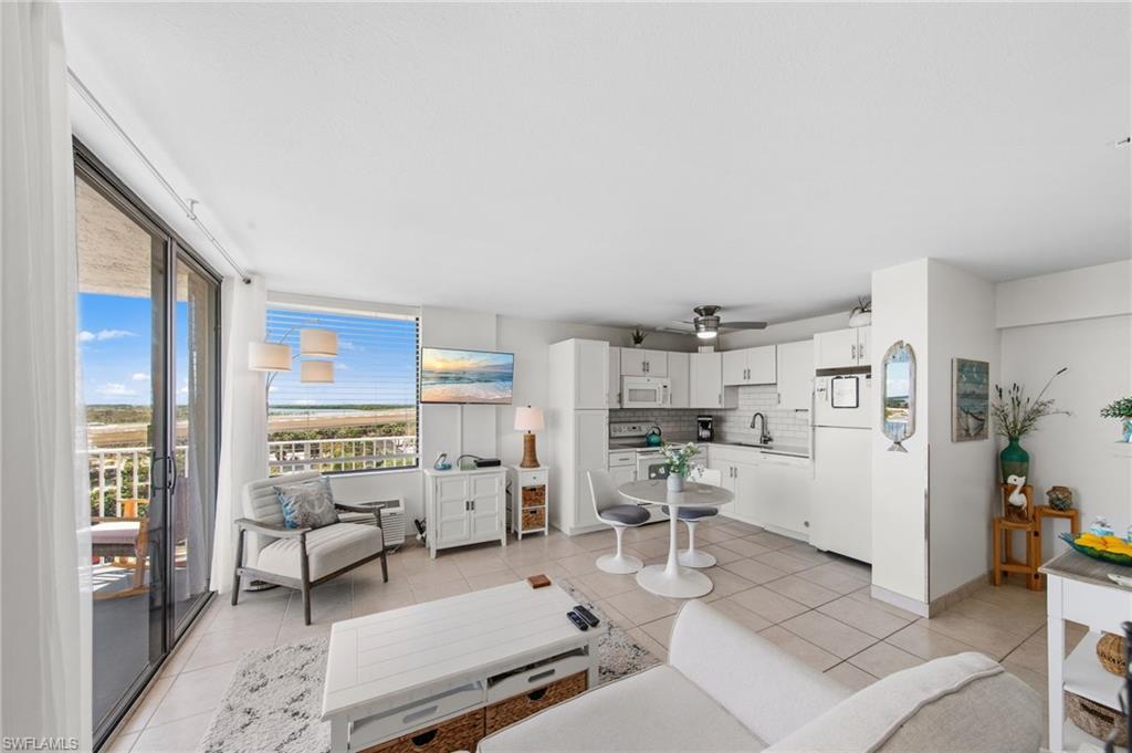 LOVERS KEY BEACH CLUB - Residential