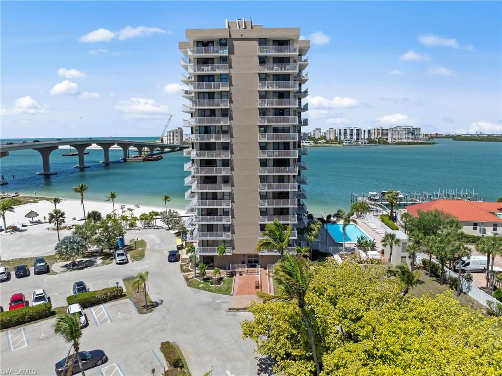 LOVERS KEY BEACH CLUB - Residential