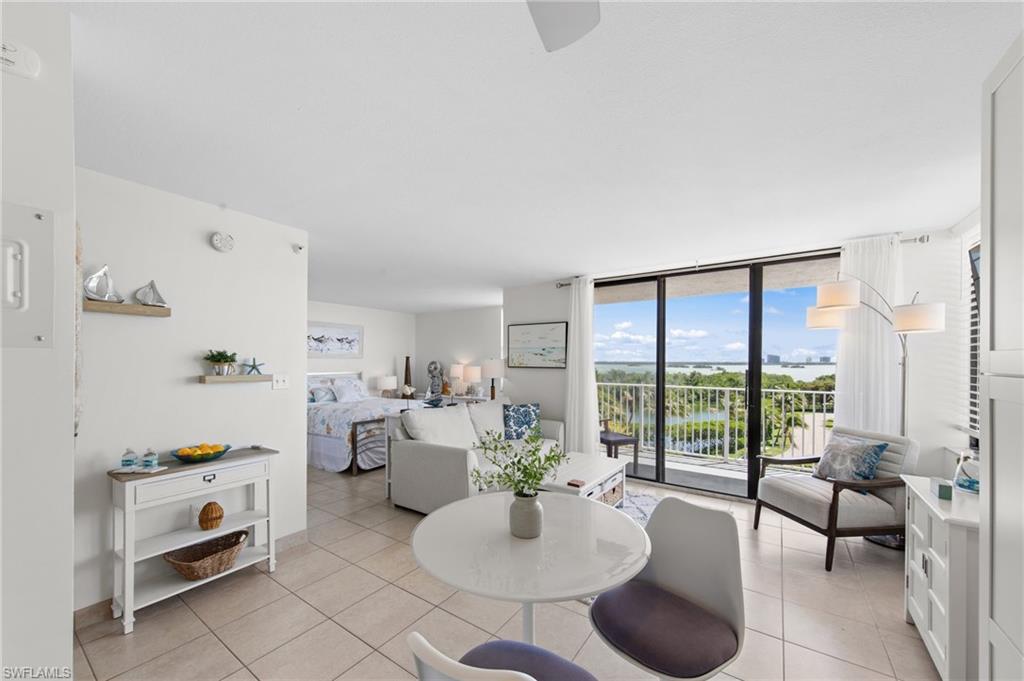 LOVERS KEY BEACH CLUB - Residential