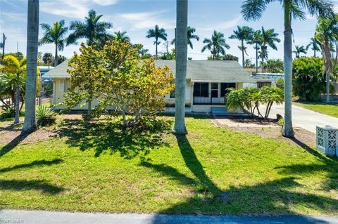 Manufactured Home in FORT MYERS FL 12061 Palm DR.jpg