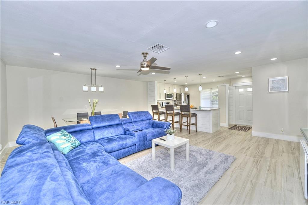 GLADES COUNTRY CLUB - Residential