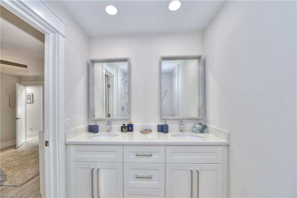 GLADES COUNTRY CLUB - Residential