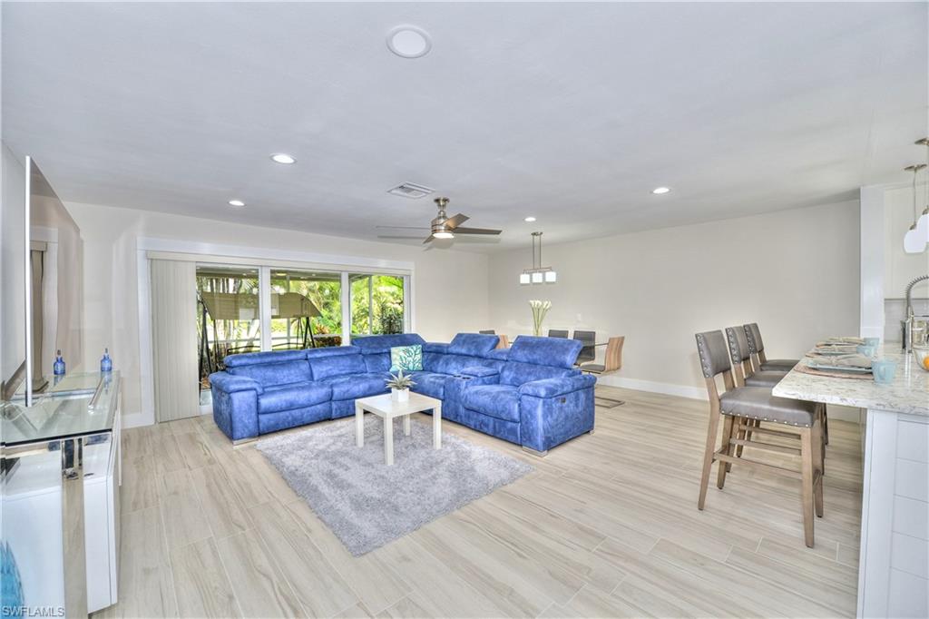 GLADES COUNTRY CLUB - Residential