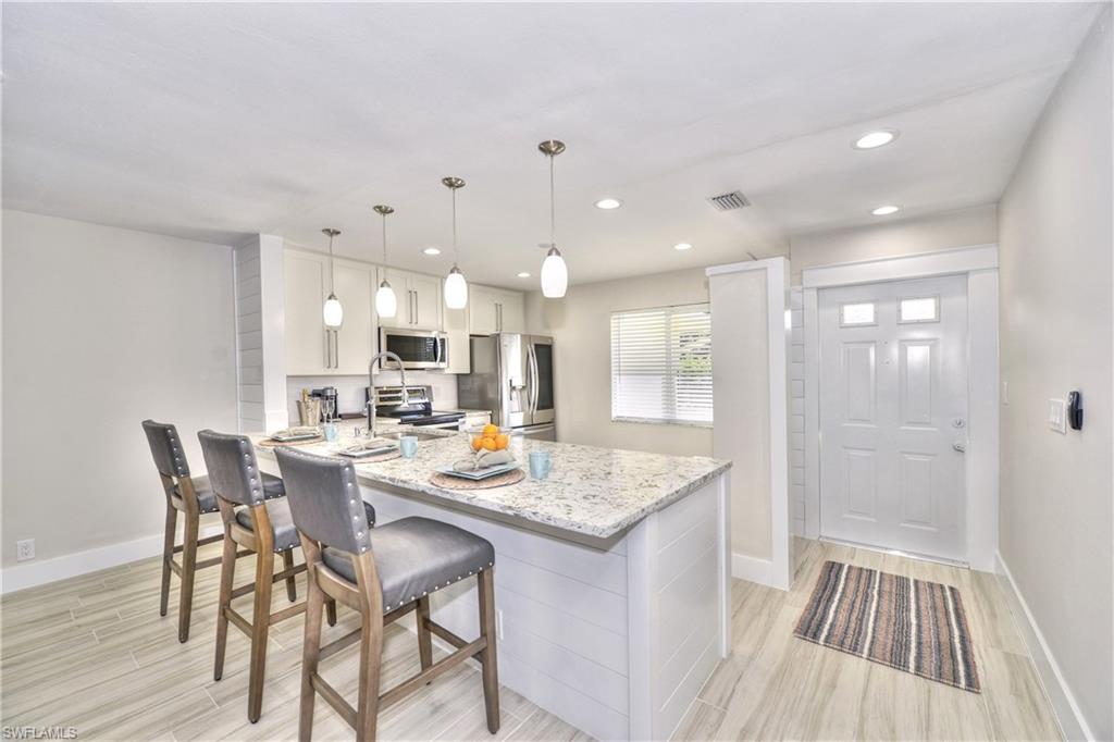 GLADES COUNTRY CLUB - Residential