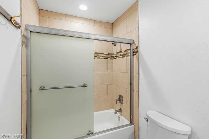 ROYAL WOODS - Residential