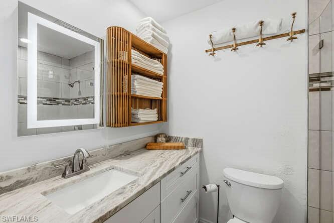 ROYAL WOODS - Residential