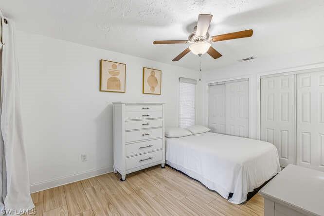 ROYAL WOODS - Residential