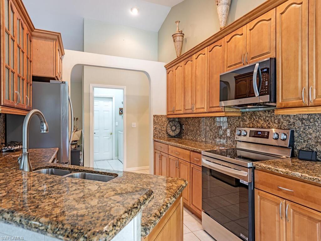 BERKSHIRE LAKES - Residential