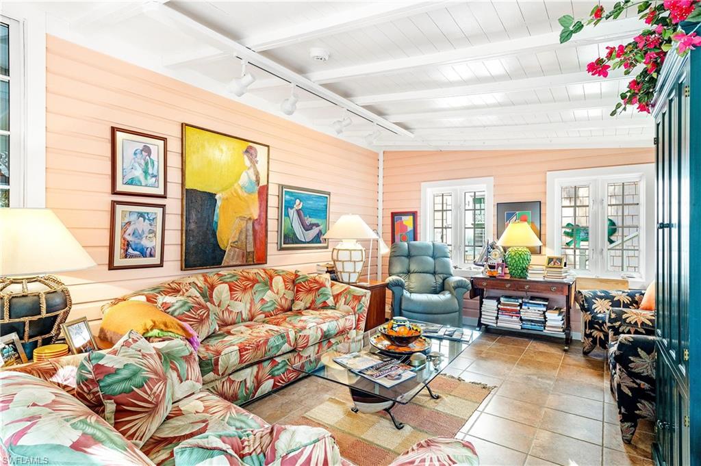 DICKEYS JOHN R SUBD - Residential