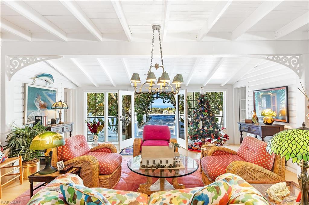 DICKEYS JOHN R SUBD - Residential