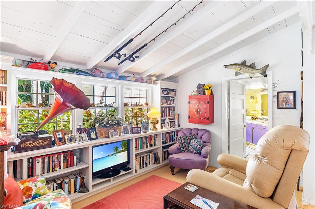 DICKEYS JOHN R SUBD - Residential