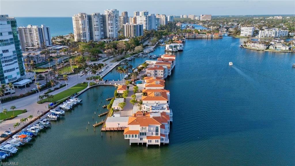 Photo of 4000 Gulf Shore BLVD N #1400, NAPLES, FL 34103 (MLS # 225077534)