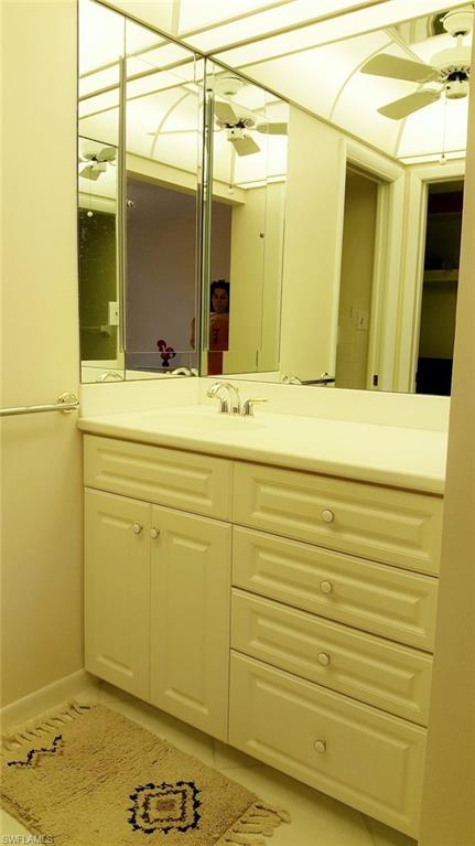 HIDDEN LAKE VILLAS - Residential