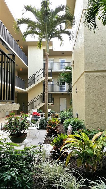 HIDDEN LAKE VILLAS - Residential