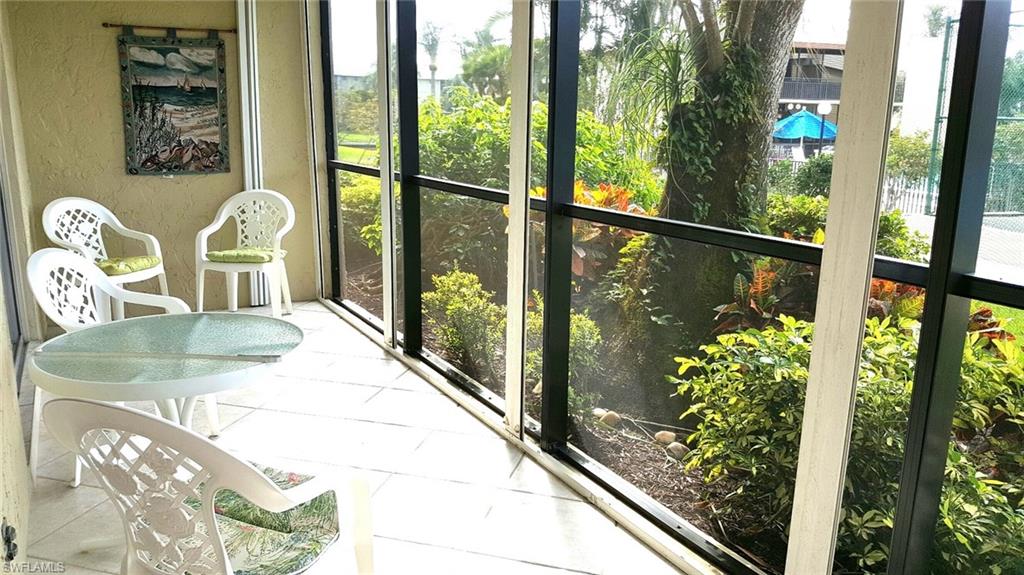 HIDDEN LAKE VILLAS - Residential