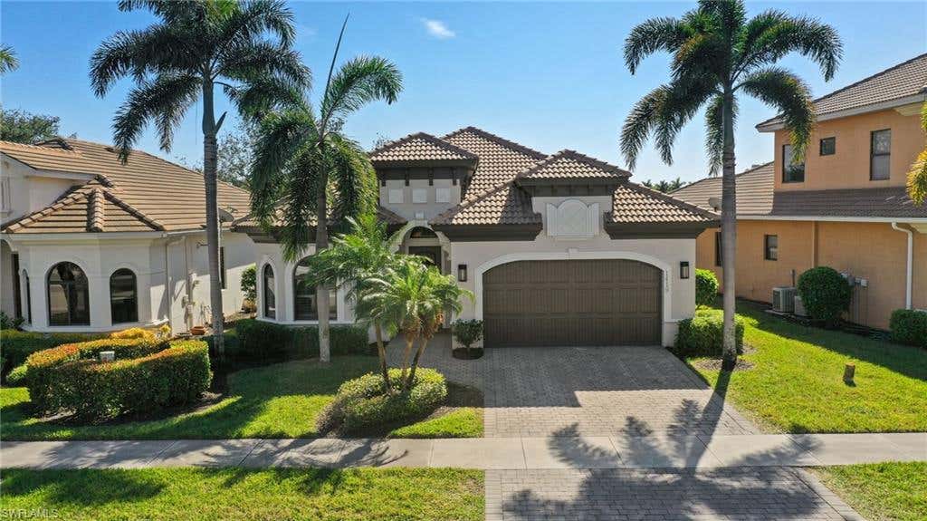 Photo of 1419 Serrano CIR, NAPLES, FL 34105 (MLS # 226026335)