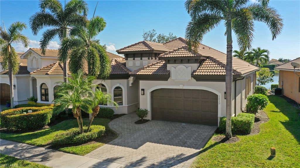 Photo of 1419 Serrano CIR, NAPLES, FL 34105 (MLS # 226026335)