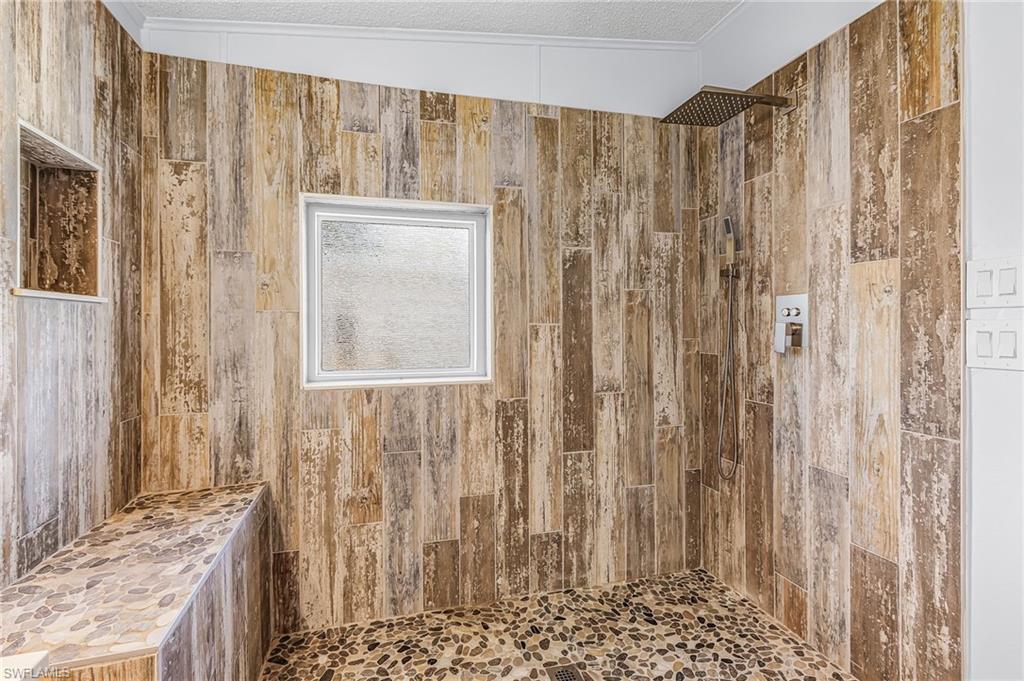 PINE LAKES COUNTRY CLUB - Residential