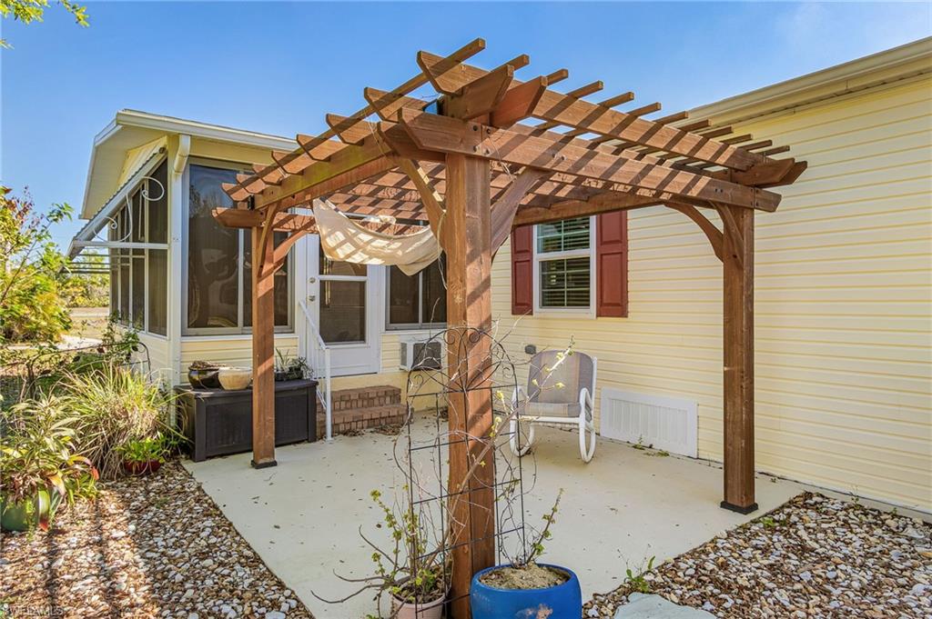 PINE LAKES COUNTRY CLUB - Residential