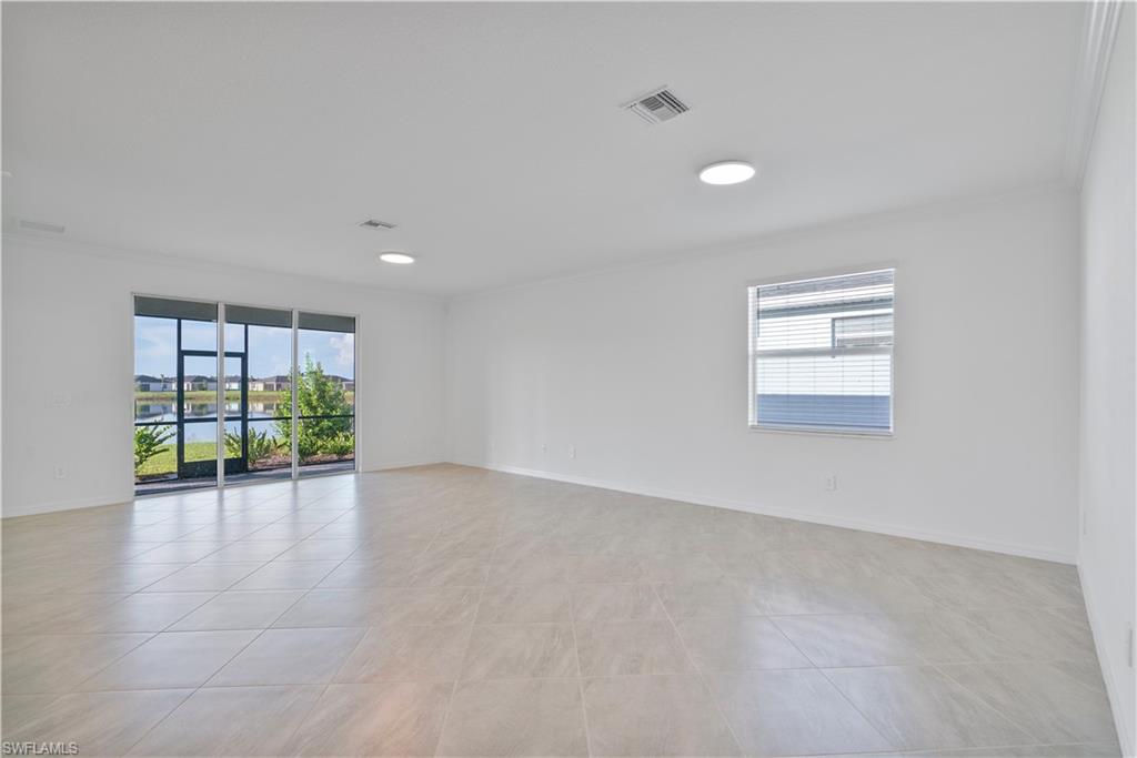 TRAILS EDGE - Residential Lease