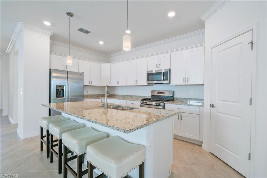 TRAILS EDGE - Residential Lease