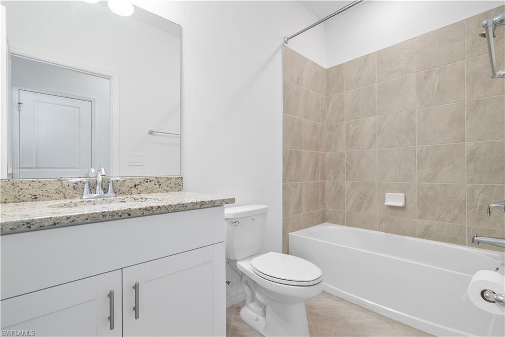 TRAILS EDGE - Residential Lease